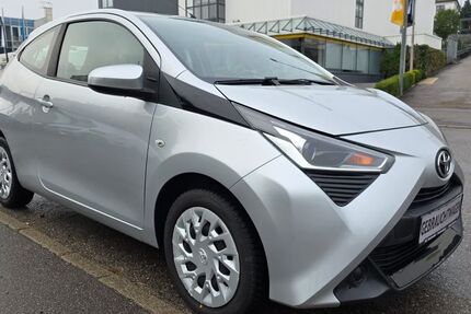 Toyota Aygo (X) 75.575 km 8.690 &euro; Kornwestheim (bei Stuttgart) 70806