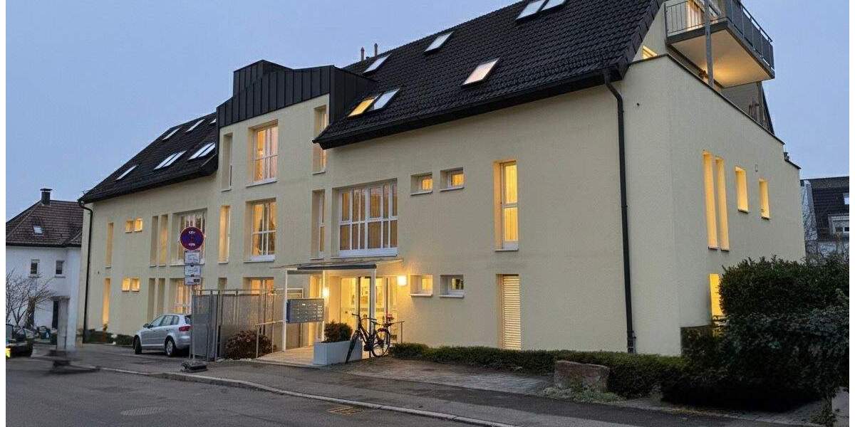 Etagenwohnung Sindelfingen Mitte - 2 Zimmer, 87 m&sup2;, 999&euro; | Angebot:25667919