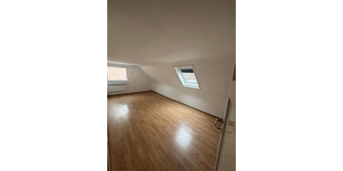 Doppelhaushälfte Stuttgart Vaihingen - 5 Zimmer, 128 m&sup2;, 1.750&euro; | Angebot:25157902