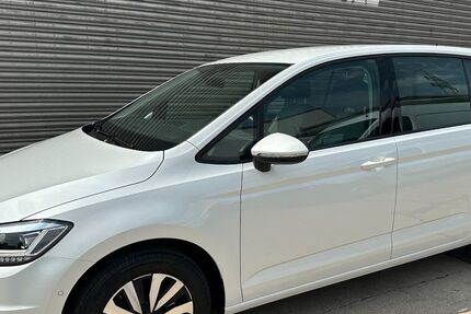 VW Touran 13.766 km 31.900 &euro; Sindelfingen 71065