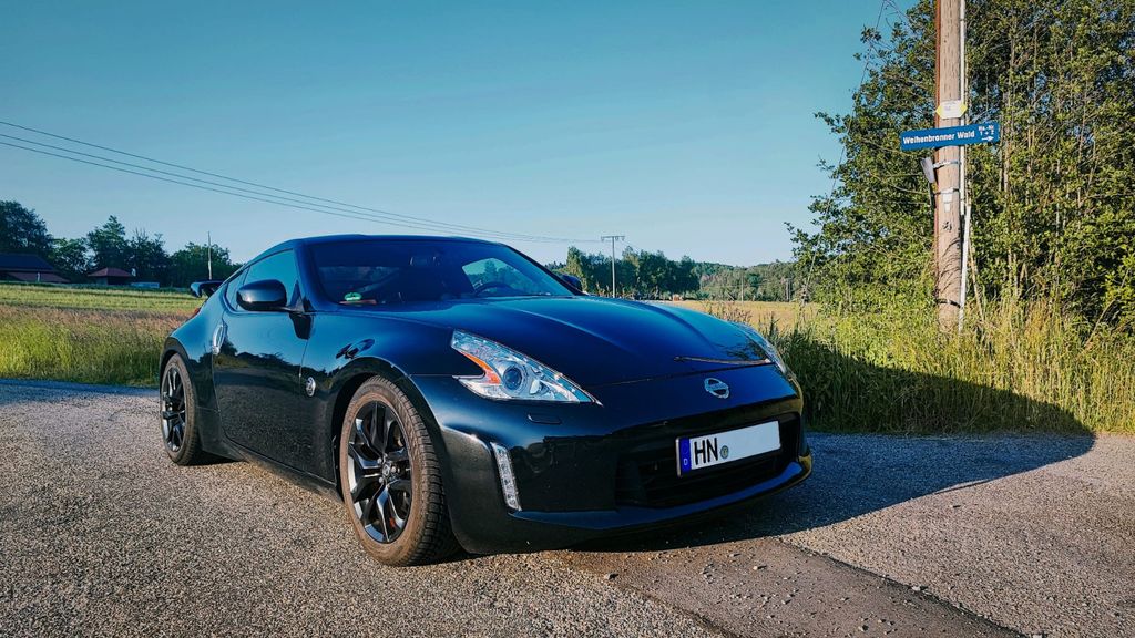 Nissan 370Z 72.000 km 20.000 € Stuttgart 70197