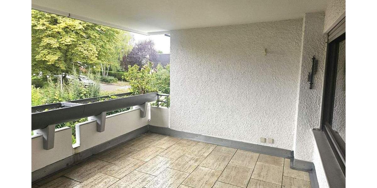 Helle Wohnung mit herrlichem Balkon in bester Lage 3 zimmer