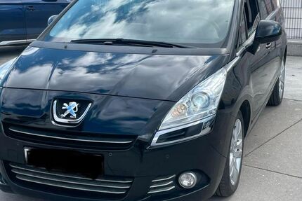 Peugeot 5008 152.000 km 6.700 &euro; Leinfelden-Echterdingen 70771