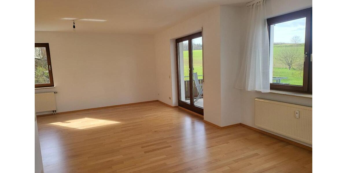 Etagenwohnung Ebersbach an der Fils - 3.5 Zimmer, 80 m&sup2;, 295.000&euro; | Angebot:26837402