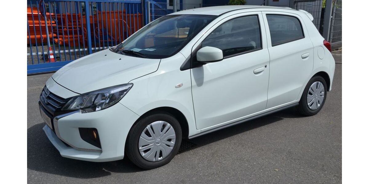 Mitsubishi Space Star 41.407 km 10.990 &euro; Stuttgart 70188
