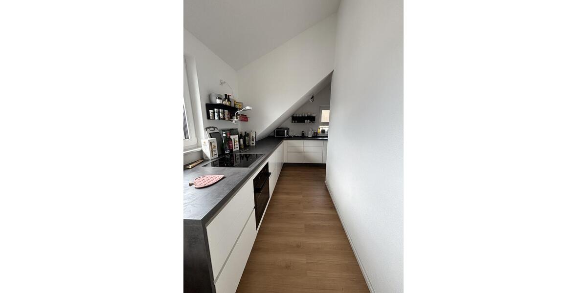 Etagenwohnung Ludwigsburg Hoheneck - 3.5 Zimmer, 90 m&sup2;, 1.350&euro; | Angebot:26089403