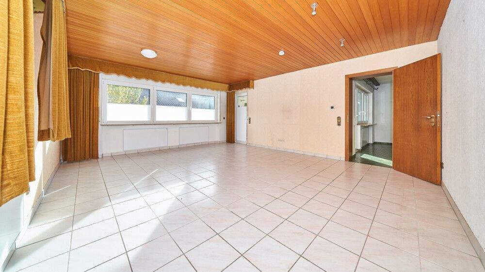 Bungalow Vaihingen an der Enz / Roßwag Roßwag - 7 Zimmer, 208 m&sup2;, 599.000&euro; | Angebot:25697225