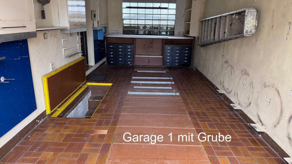 1-2 Familienhaus mit 2 Garagen, Werkstatt und viel Platz