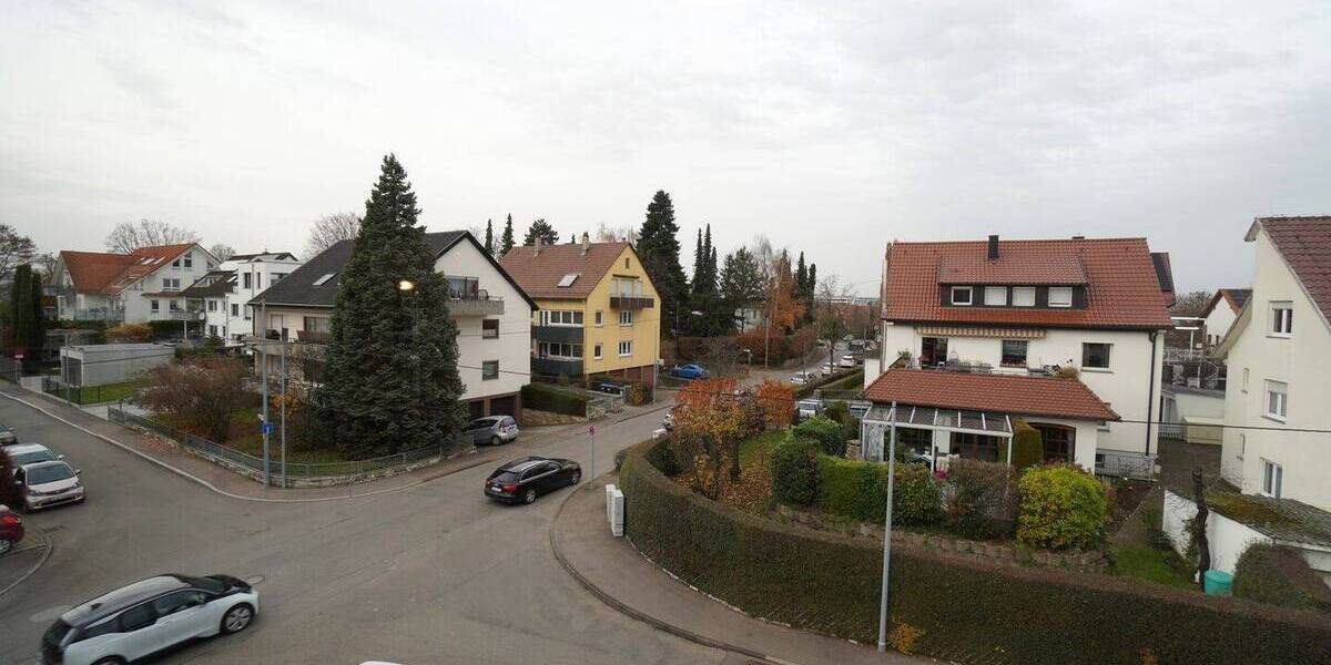 Top renovierte 3,5-Zimmer-Atelierwohnung mit EBK u. Südbalkon in bevorzugter Aussichtslage 3 zimmer