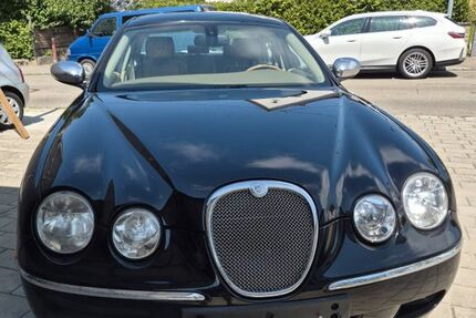 Jaguar S-Type 244.000 km 1.250 &euro; Kirchentellinsfurt 72138
