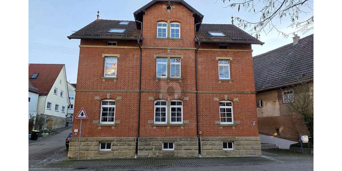 Einfamilienhaus Besigheim - 8 Zimmer, 273 m&sup2;, 820.000&euro; | Angebot:25277106