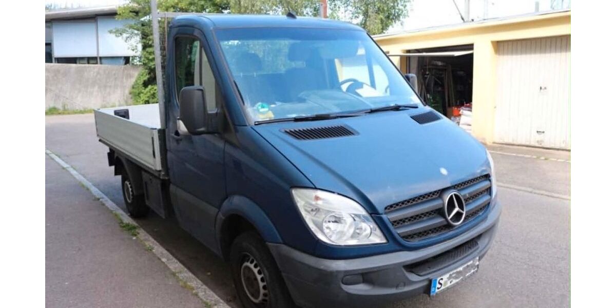 Mercedes-Benz Sprinter 167.000 km 11.800 &euro; Stuttgart 70191