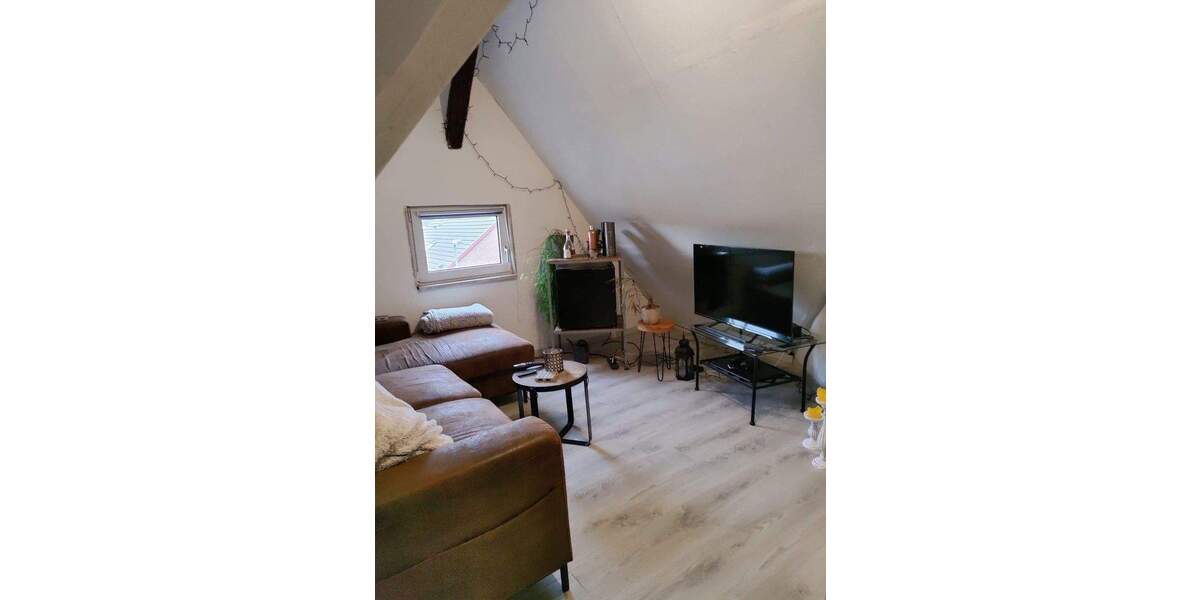 Einfamilienhaus Esslingen am Neckar (Oberesslingen) Oberesslingen - 8 Zimmer, 183 m&sup2;, 639.000&euro; | Angebot:25144407