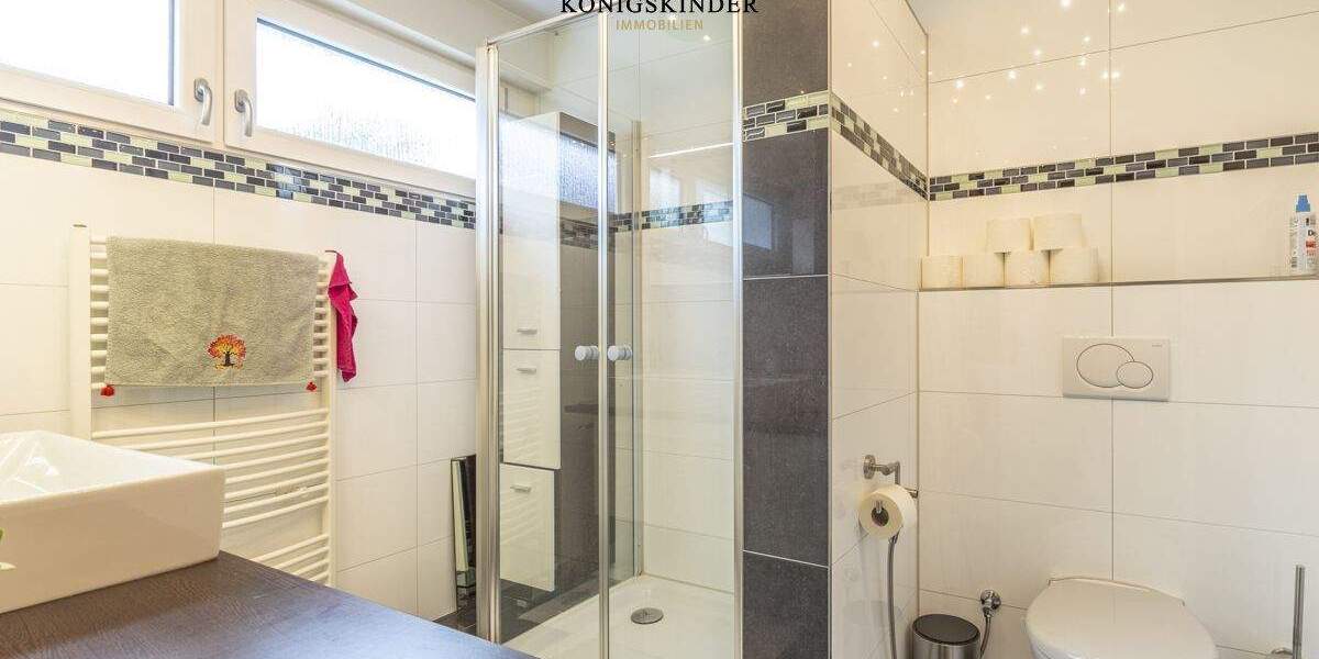 Doppelhaushälfte Ebersbach an der Fils Ebersbach - 7 Zimmer, 193 m&sup2;, 639.000&euro; | Angebot:24790932