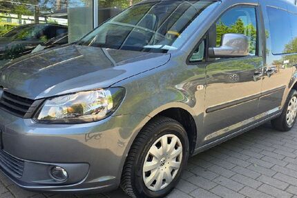 VW Caddy 146.500 km 7.900 &euro; Böblingen 71034