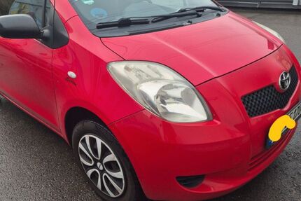 Toyota Yaris 158.000 km 1.500 € Asperg 71679