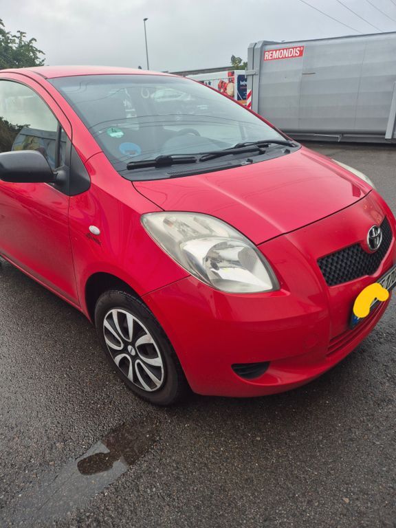 Toyota Yaris 158.000 km 1.500 € Asperg 71679