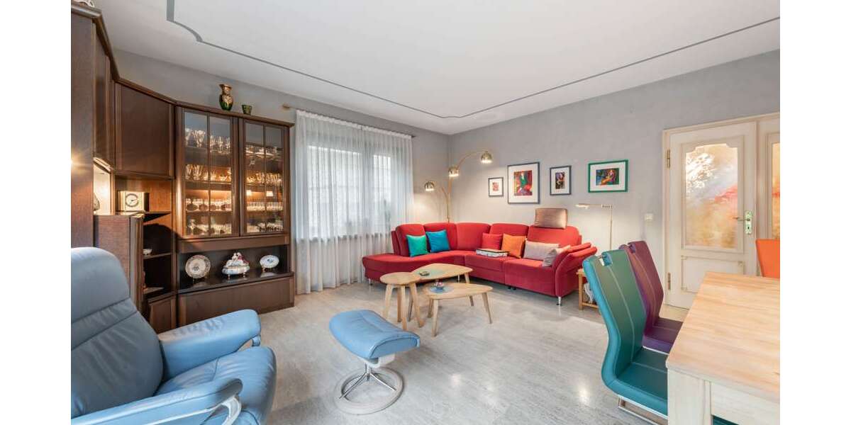 Haus zum Kaufen in Stuttgart Vaihingen 595.000 € 185.67 m² 6 zimmer