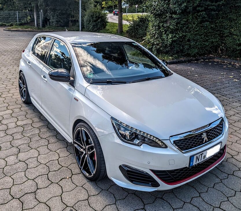 Peugeot 308 115.000 km 17.000 € Kirchheim 73230