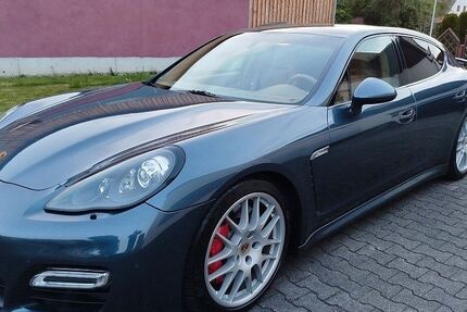 Porsche Panamera 154.000 km 27.800 € Neckartailfingen 72666