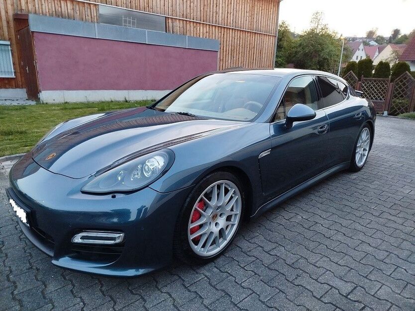 Porsche Panamera 154.000 km 27.800 € Neckartailfingen 72666