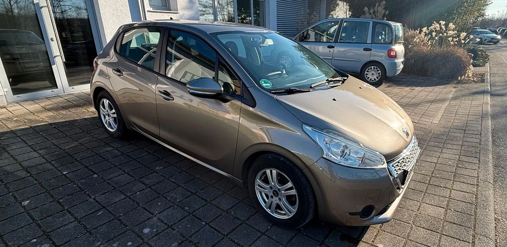 Peugeot 208 206.000 km 2.890 &euro; Remseck am Neckar 71686