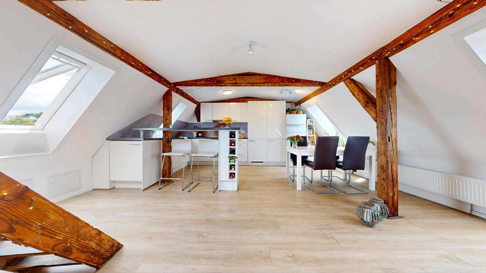 wunderschöne große Maisonette im Heusteigviertel zu verkaufen 8 zimmer