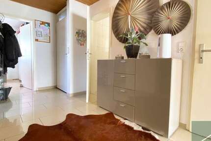 Haus zum Kaufen in Ludwigsburg 599.000 € 187.69 m² 8 zimmer