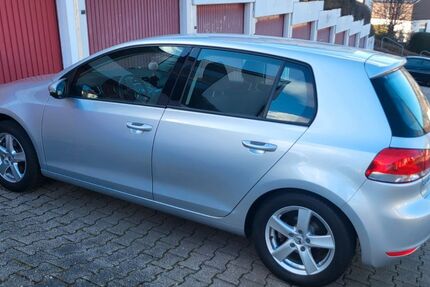 VW Golf 88.000 km 7.400 &euro; Deizisau 73779