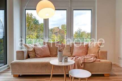 Wohnung Neuhausen auf den Fildern - 3 Zimmer, 75 m&sup2;, 2.000&euro; | Angebot:26103499