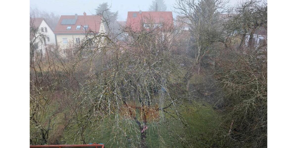 Dachgeschoßwohnung Stuttgart Degerloch - 2.5 Zimmer, 58 m&sup2;, 1.240&euro; | Angebot:24720562