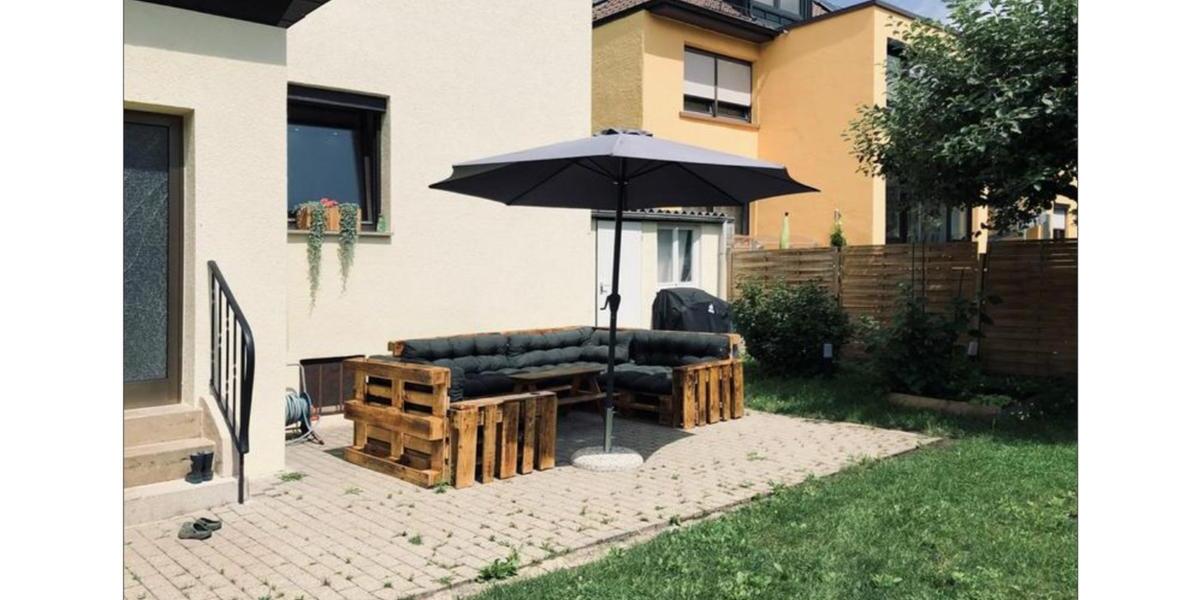 Stilvoll sanierte, vollmöblierte freistehende Stadtvilla+ Garten 8.5 zimmer