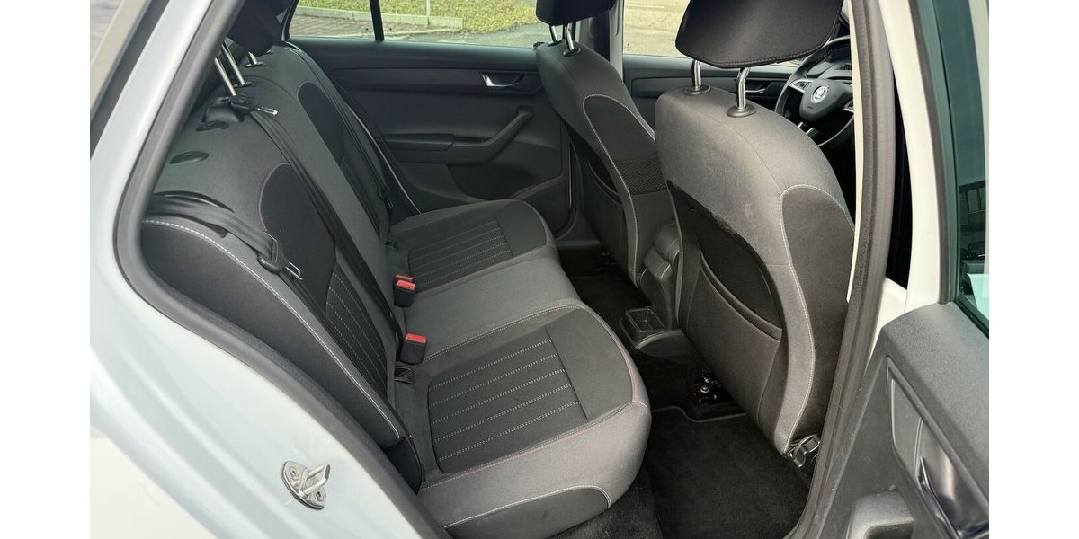 Skoda Fabia 1.0 TSI Combi Style DSG Edition 100 73.000 km 11.850 &euro; Schorndorf 73614