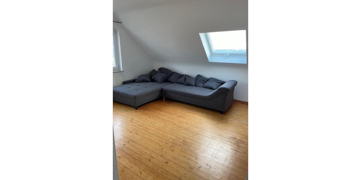 Dachgeschoßwohnung Stuttgart Zuffenhausen - 2 Zimmer, 45 m&sup2;, 900&euro; | Angebot:24224524