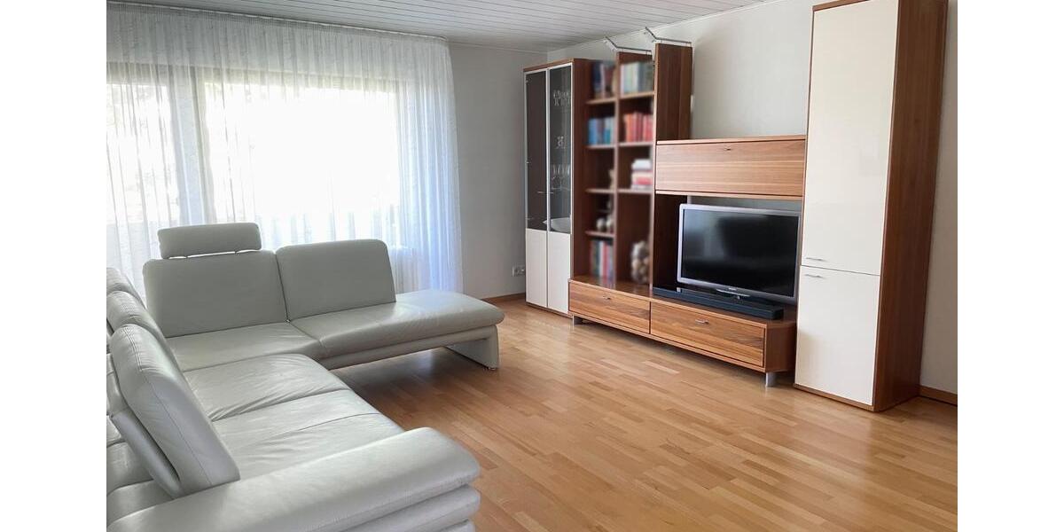 Hochparterre Metzingen - 4.5 Zimmer, 104 m&sup2;, 360.000&euro; | Angebot:26927355