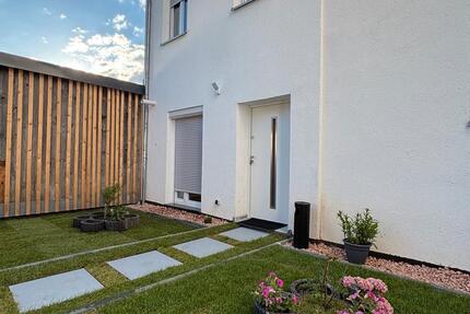 Wohnung Kirchheim unter Teck - 2 Zimmer, 57 m&sup2;, 1.000&euro; | Angebot:25300821