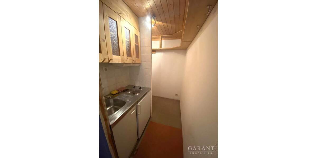 # Hobbyraum mit Außenstellplatz # 1 zimmer