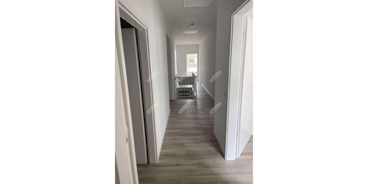 Etagenwohnung Asperg - 4 Zimmer, 104 m&sup2;, 1.600&euro; | Angebot:25152534