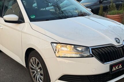 Skoda Fabia 97.300 km 9.999 &euro; Ludwigsburg 71638
