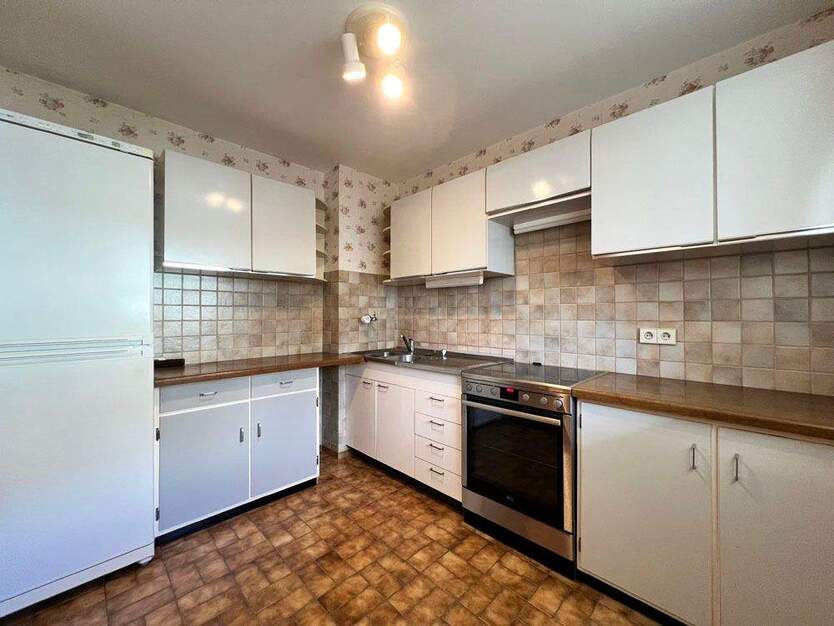 Großzügige 3,5-Zimmerwohnung mit 2 Balkonen und TG-Stellplatz 3 zimmer