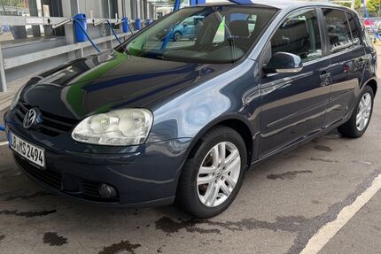 VW Golf 180.000 km 2.750 &euro; Stuttgart 70565