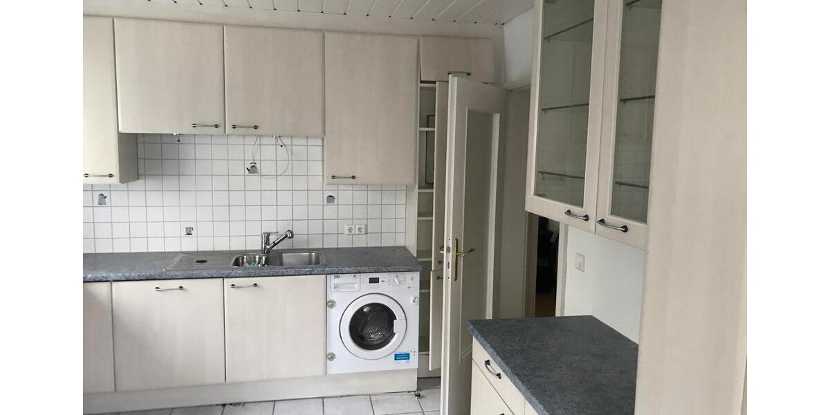 Mehrfamilienhaus, Wohnhaus Böblingen - 7 Zimmer, 155 m&sup2;, 650.000&euro; | Angebot:25256799