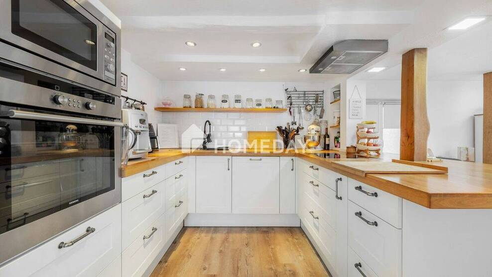 Gepflegtes EFH mit Einbauküche, Terrasse - modernisiert, lichtdurchflutet und gemütlich 4 zimmer