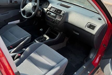 Honda Civic 87.500 km 2.500 &euro; Leinfelden-Echterdingen 70771