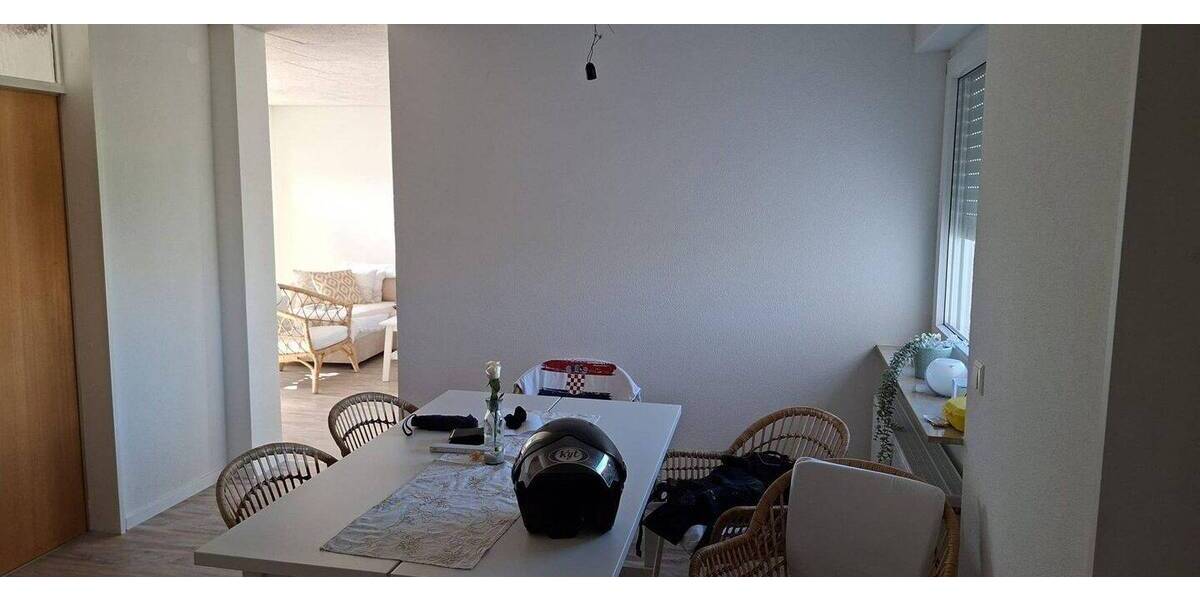 Etagenwohnung Steinheim - 3 Zimmer, 90 m&sup2;, 1.000&euro; | Angebot:26875124