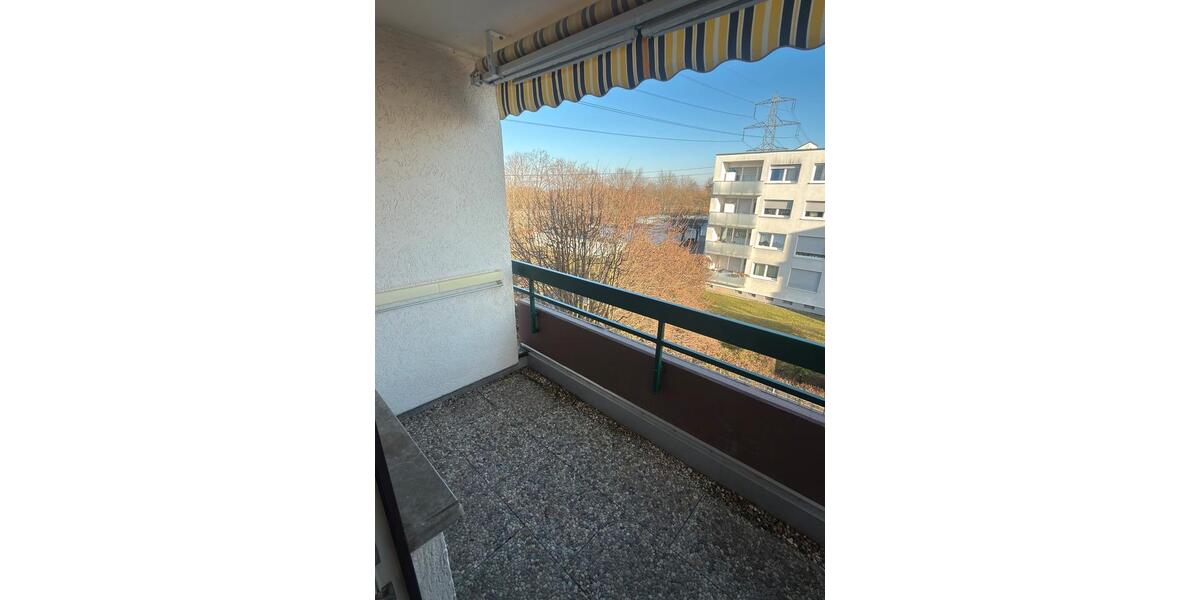 3,5 Zimmer Wohnung in Eglosheim zu vermieten (WG Möglich) 3.5 zimmer