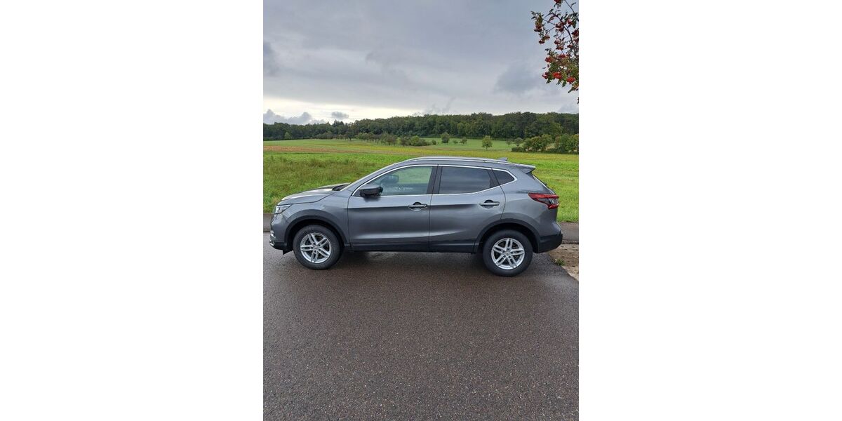 Nissan Qashqai 78.000 km 14.800 &euro; Sersheim 74372