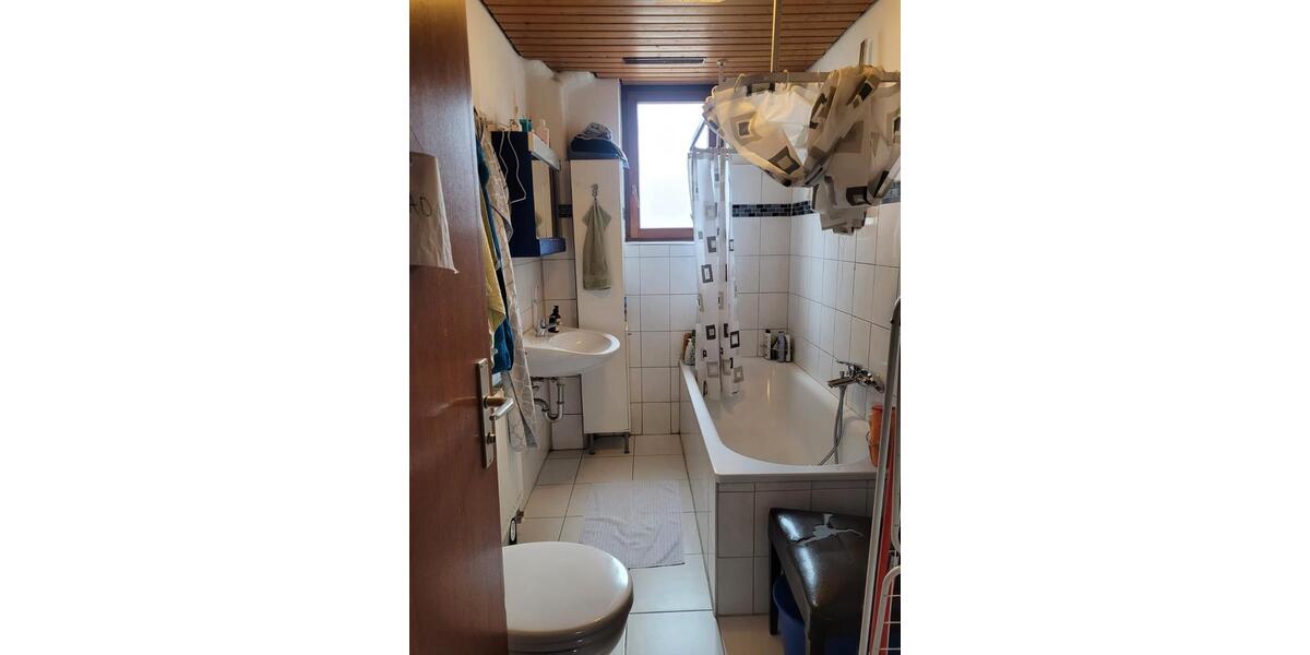 Etagenwohnung Stuttgart Luginsland - 1 Zimmer, 17 m&sup2;, 340&euro; | Angebot:26238390