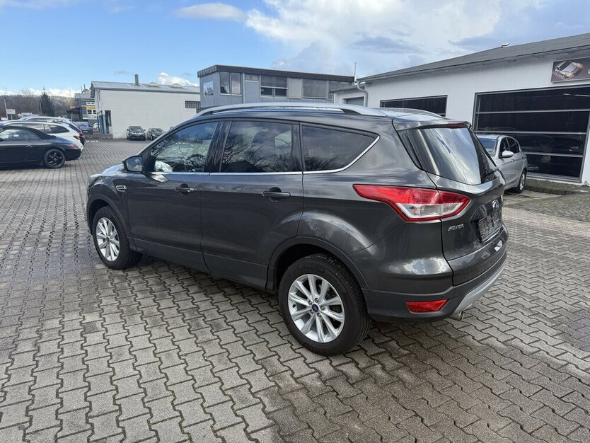 Ford Kuga II 2.0 TDCI 16V 4x4 Titanium 146.500 km 12.850 € Schorndorf 73614