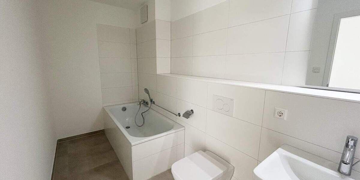 Etagenwohnung Stuttgart Untertürkheim - 4 Zimmer, 104 m&sup2;, 1.790&euro; | Angebot:23059546